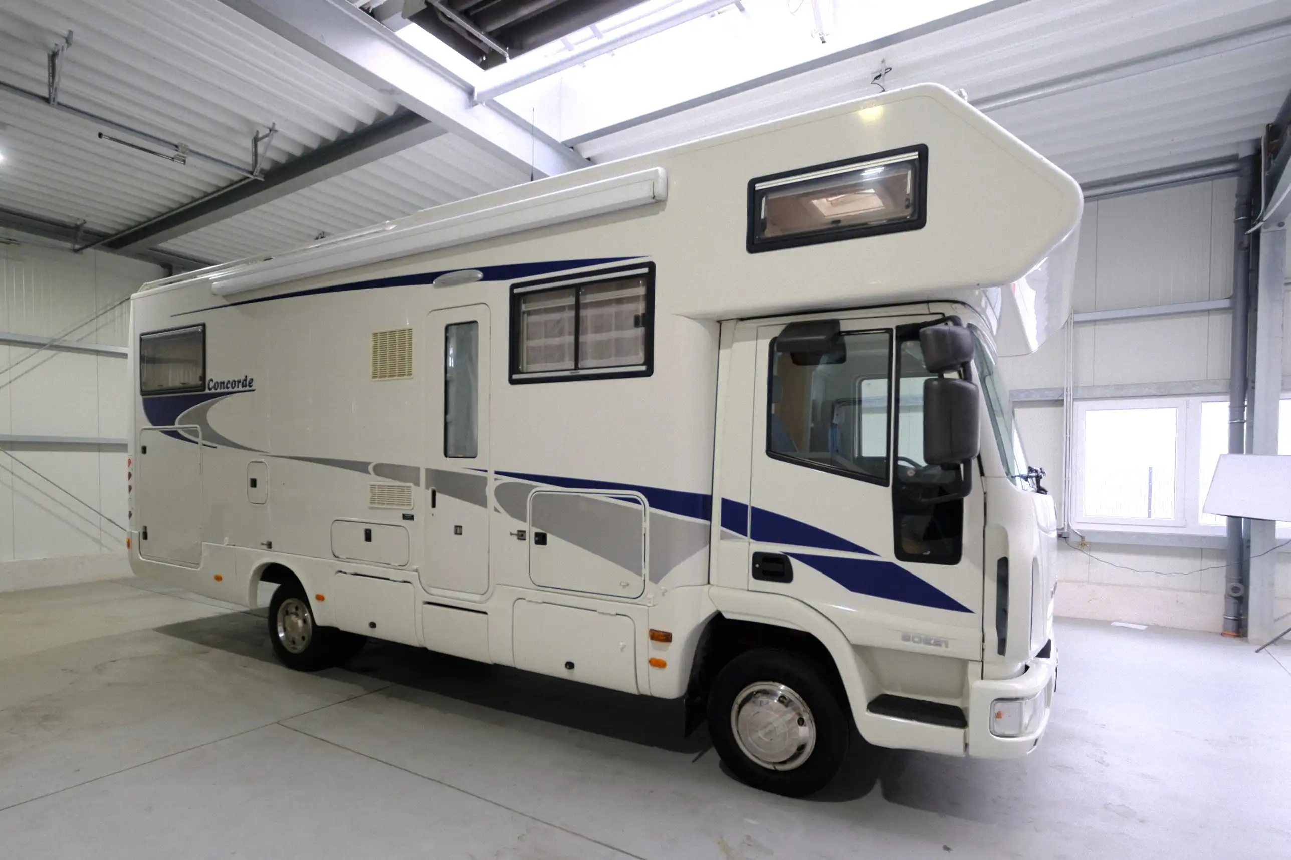 CONCORDE Cruiser 880 F/Festbett/Garage/2xKLimaanlage/Solar/Markise